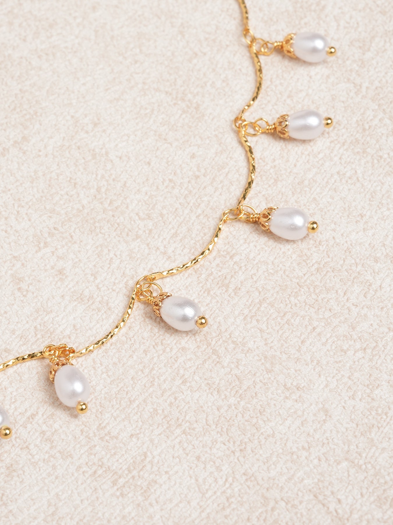 Floating Pearl Necklace