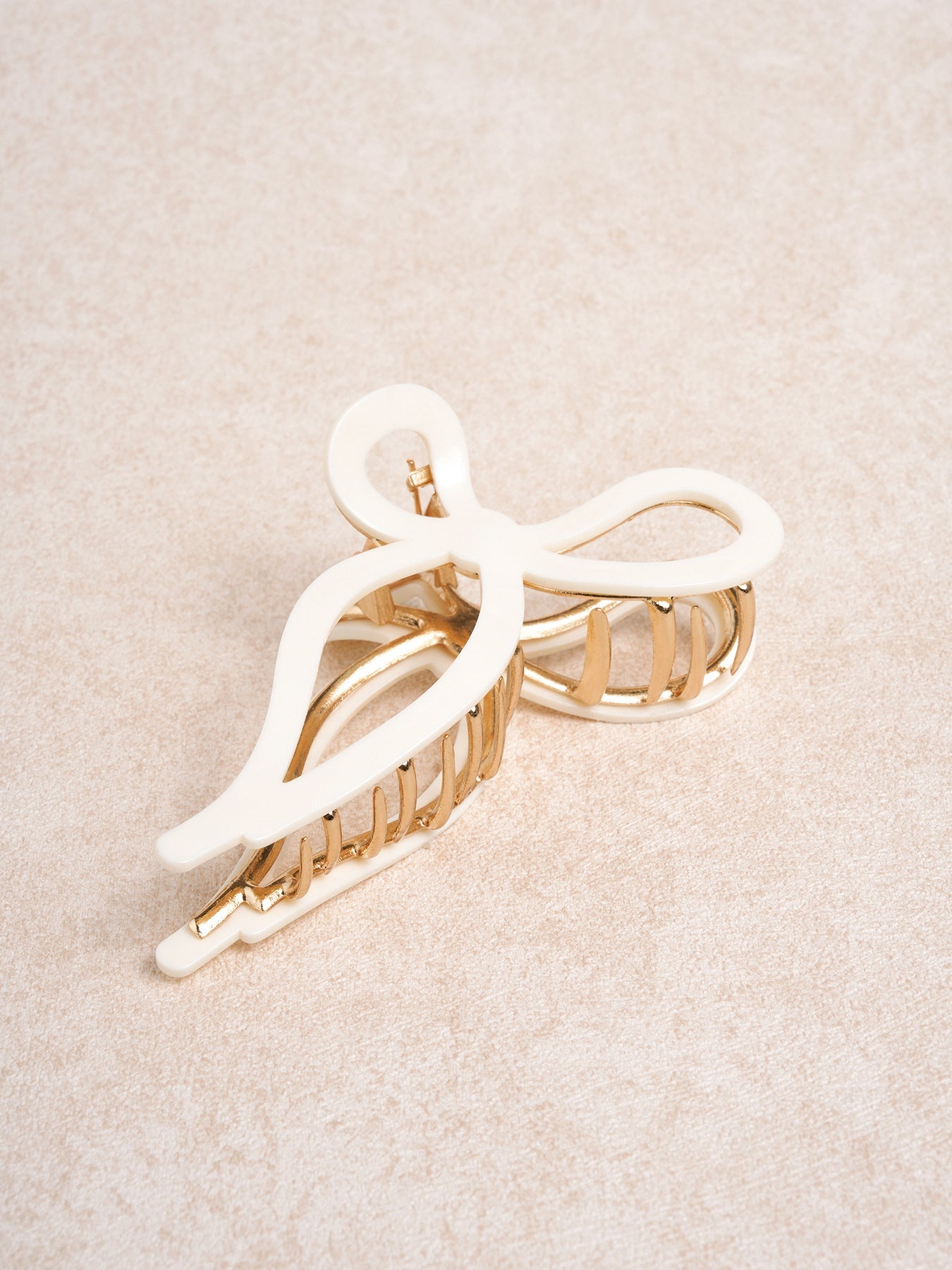 White Bow Plastic Hair Clip