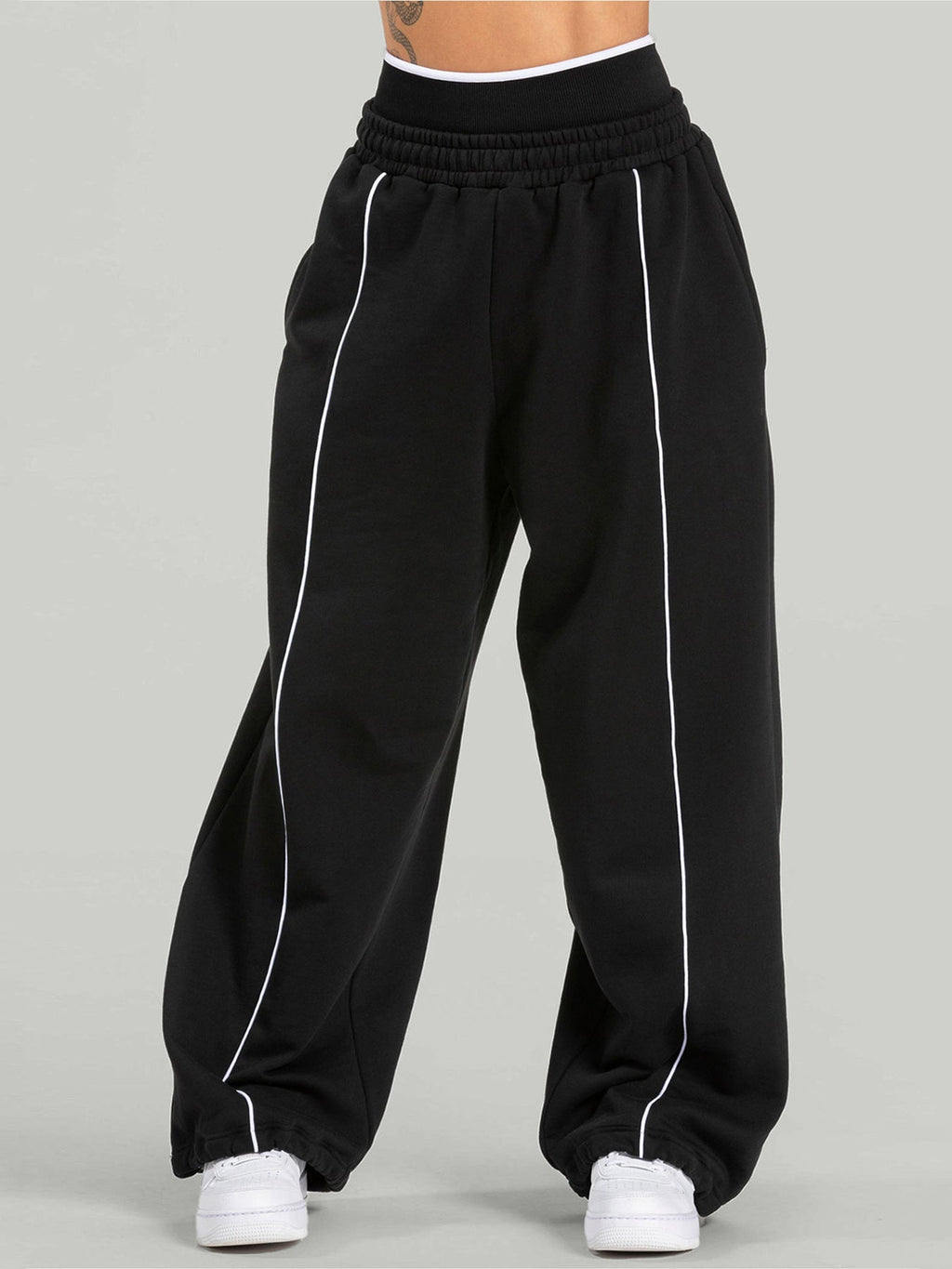 Black Side Pockets Cotton Pants
