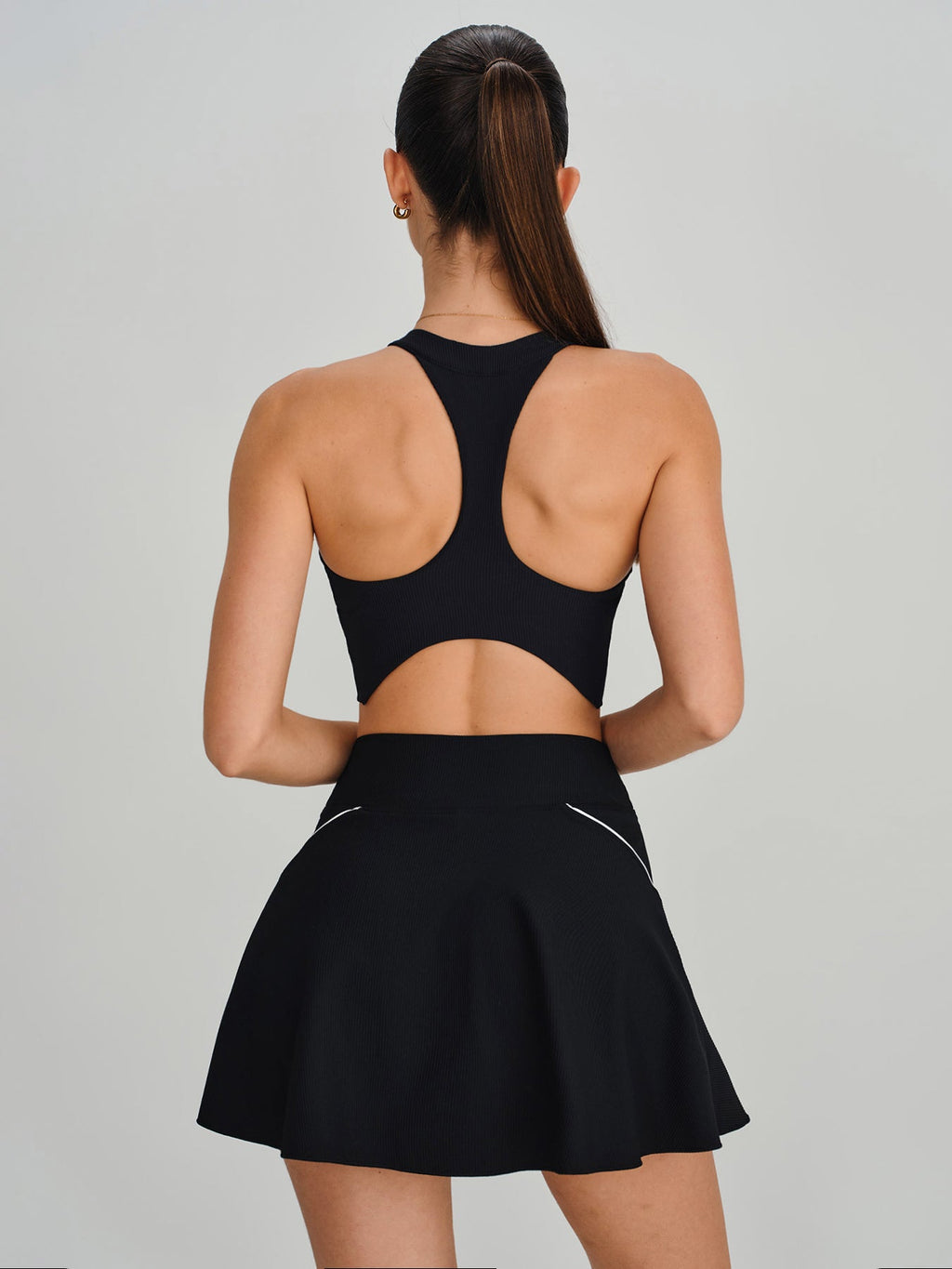 Black Round Neck Sports Bra - Light Support