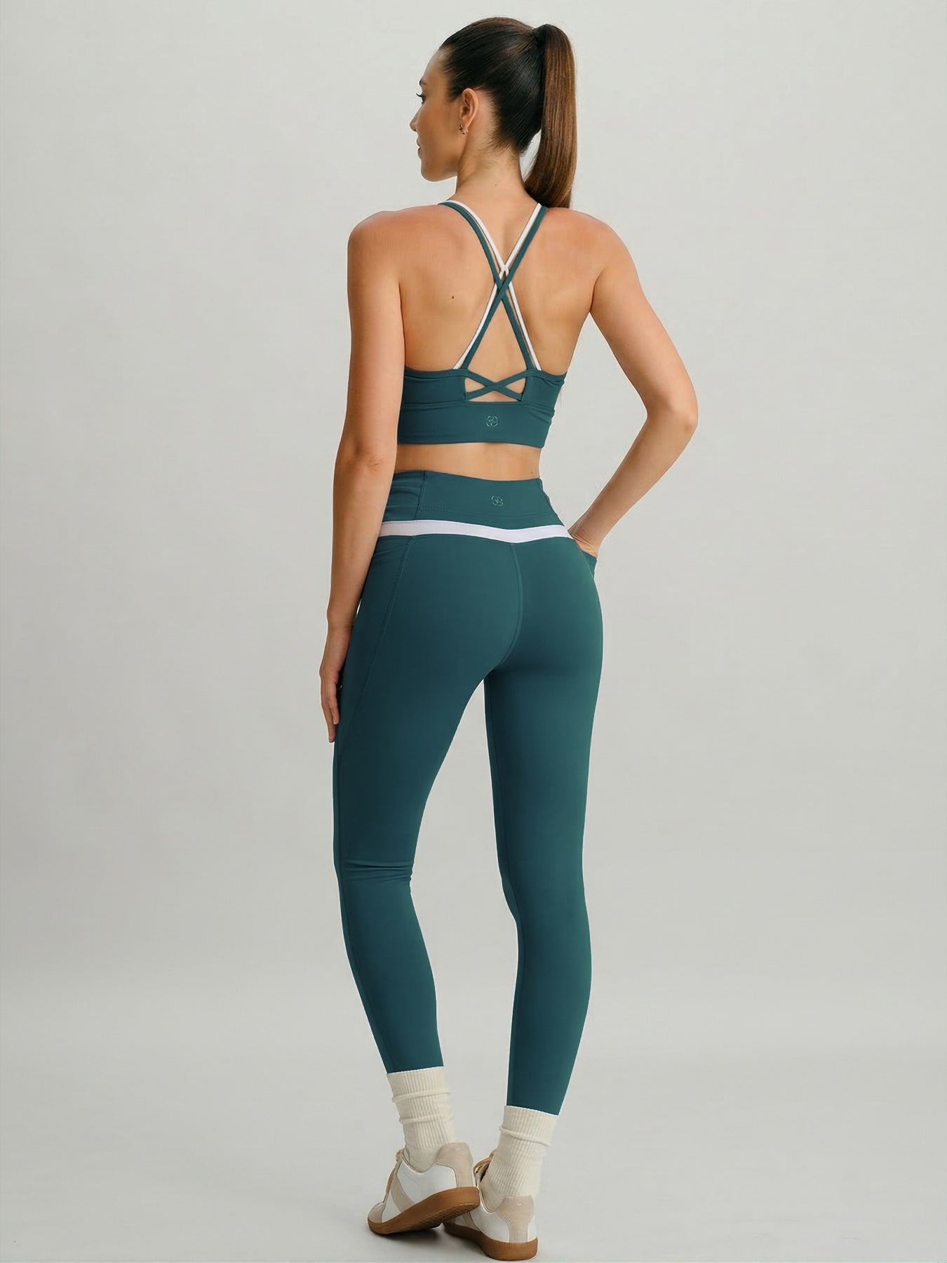 Blue Spruce Contrast V Neck Sports Bra- Light Support
