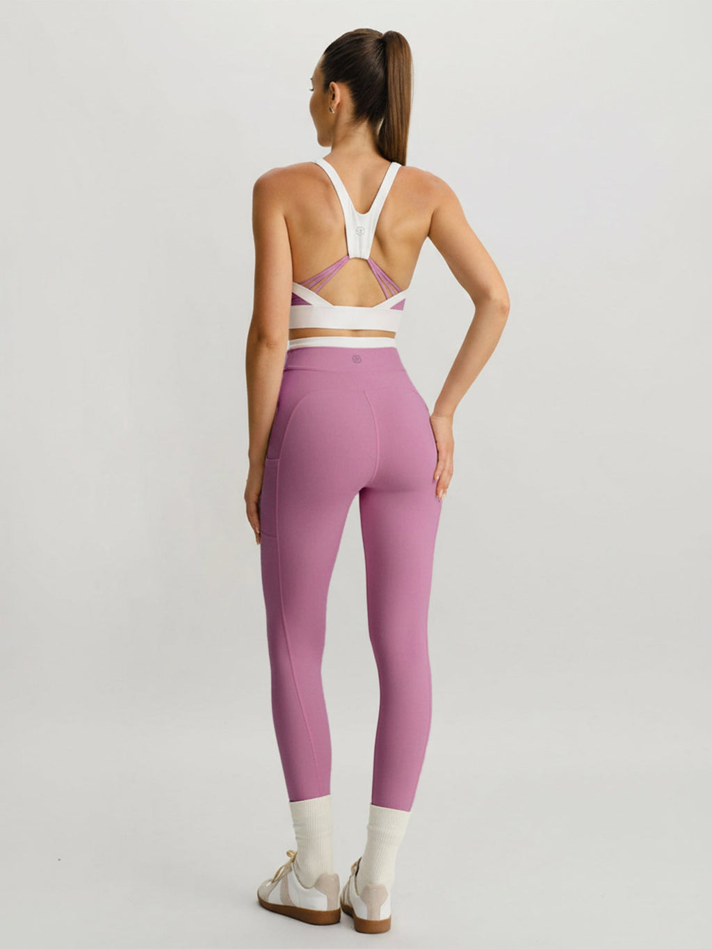 Pink Contrast U Neck Sports Bra - Light Support