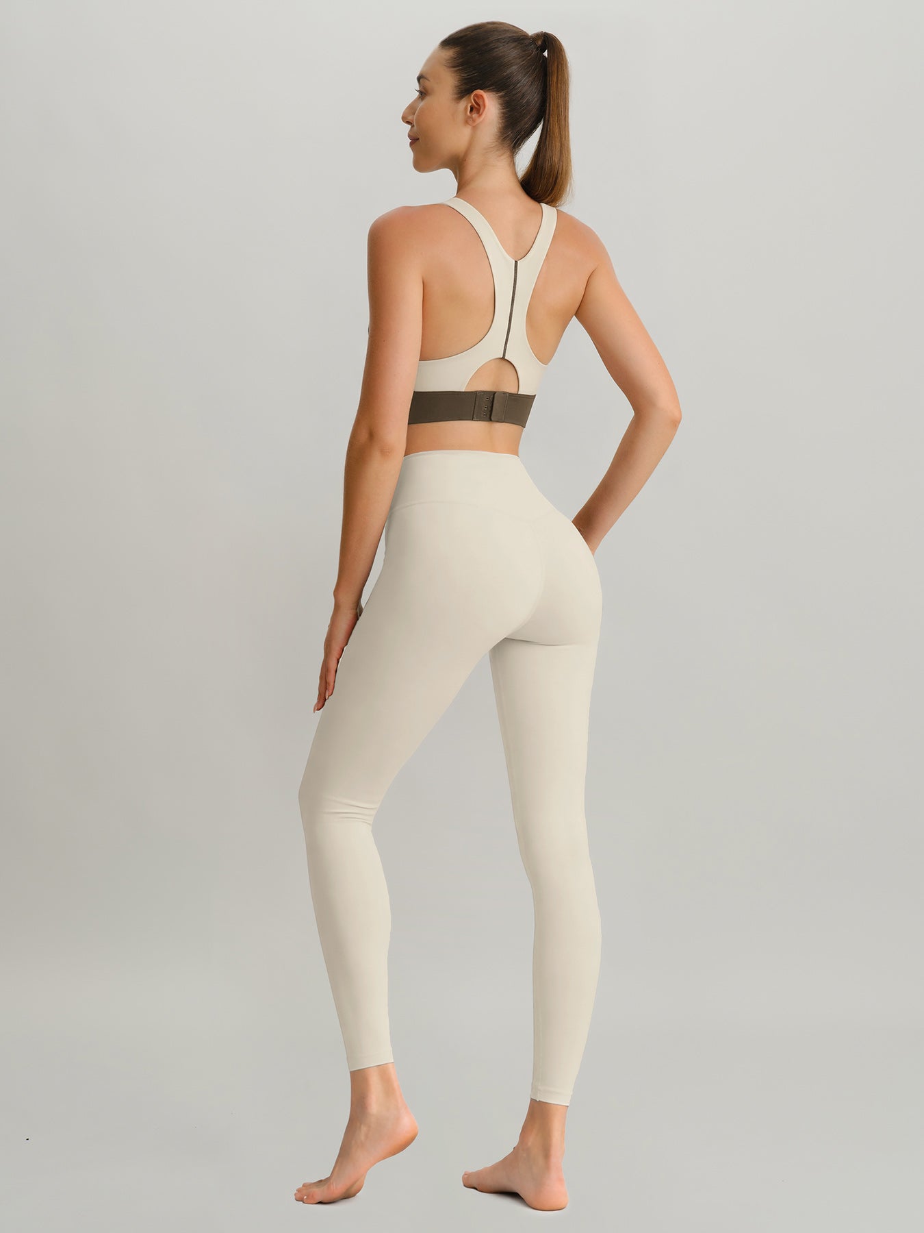 Ivory Contrast I-back Sports Bra - Light Support