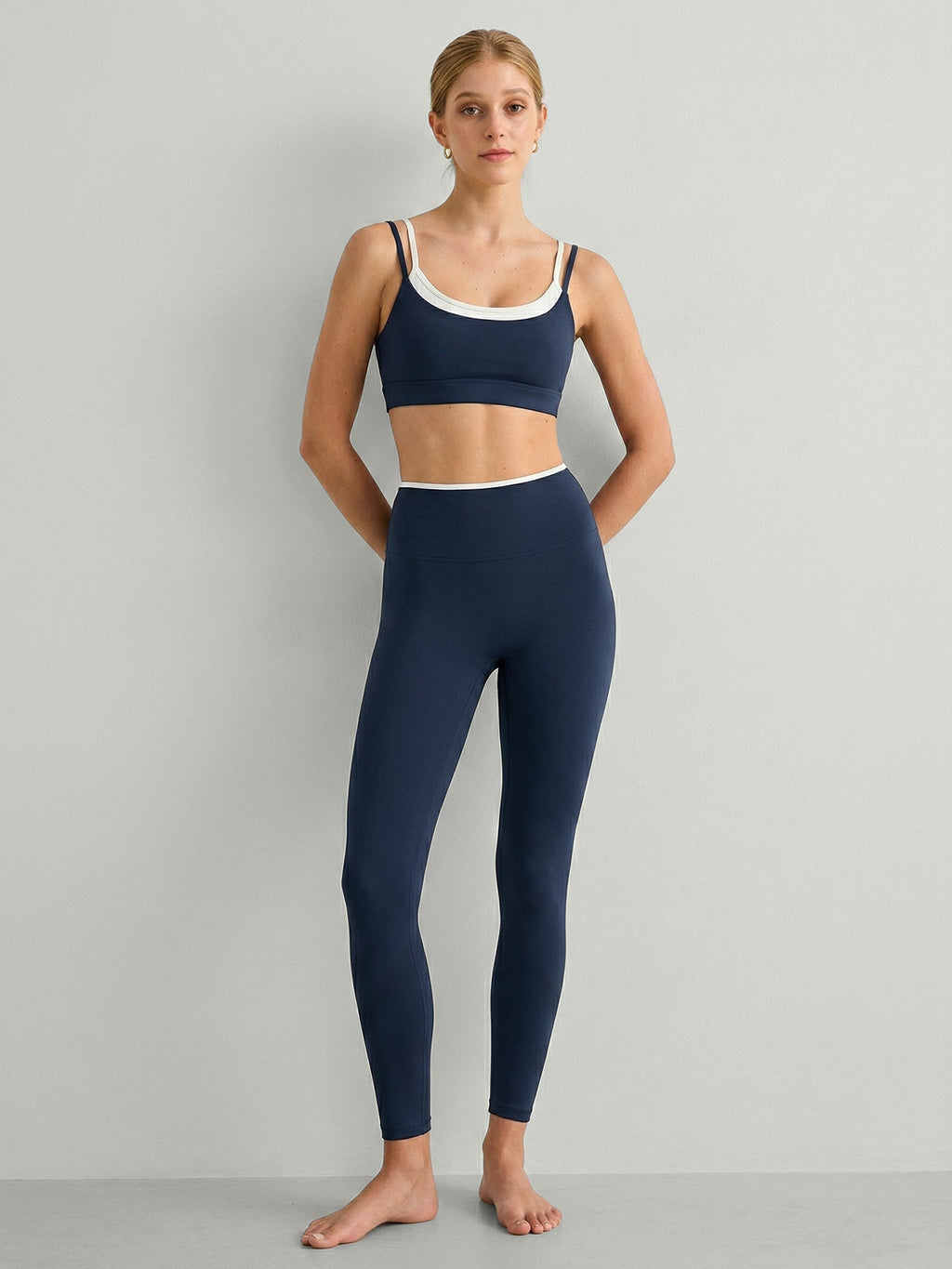 Navy High-Waisted Contrast Trim Leggings 25"
