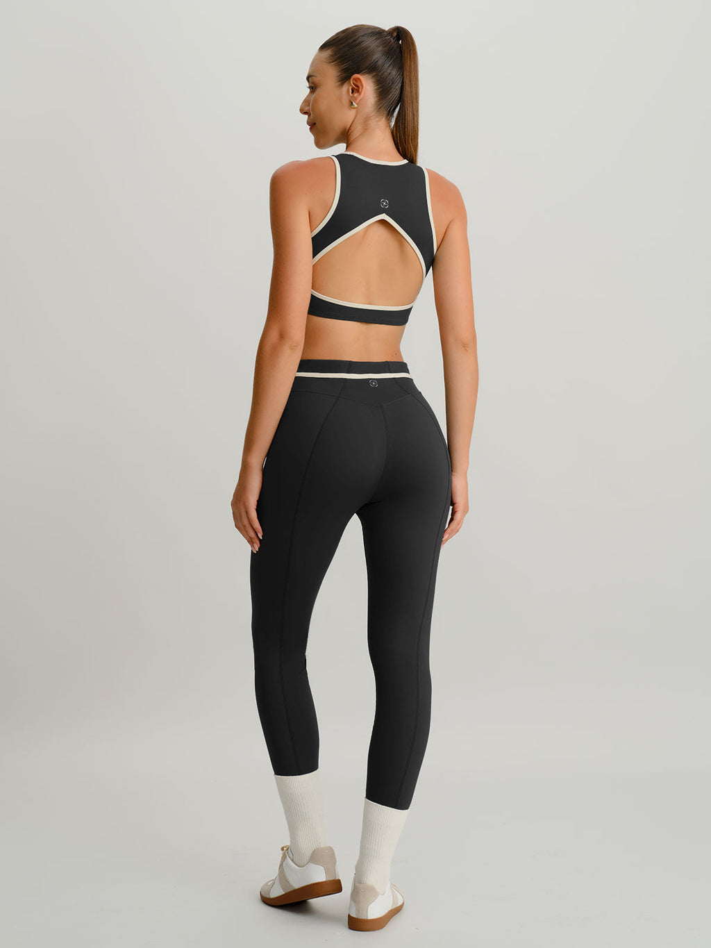 Black Round Neck Line Tank Top
